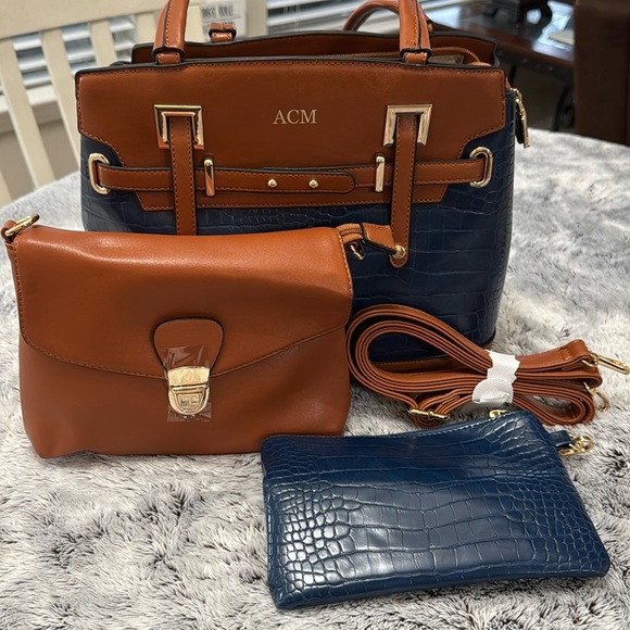 NWOT Davis & Town The Madeline 3-in-1 Purse Croc Embossed Handbag Leather Purse - Picture 1 of 16